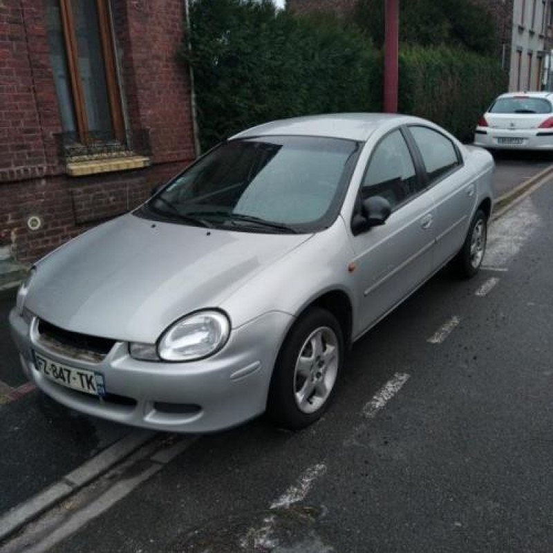 Capot CHRYSLER NEON Photo n°8