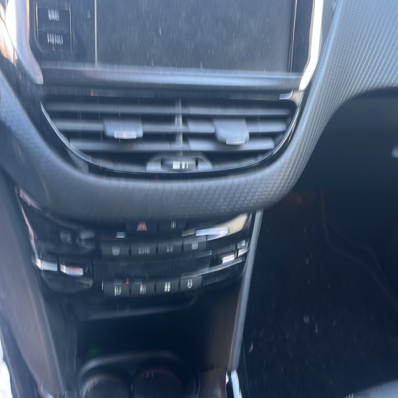 PEUGEOT 2008 1 PHASE 1 1.2 PURETECH - 12V TURBO Photo n°10