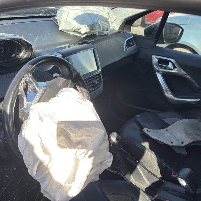 PEUGEOT 2008 1 PHASE 1 1.2 PURETECH - 12V TURBO Photo n°25