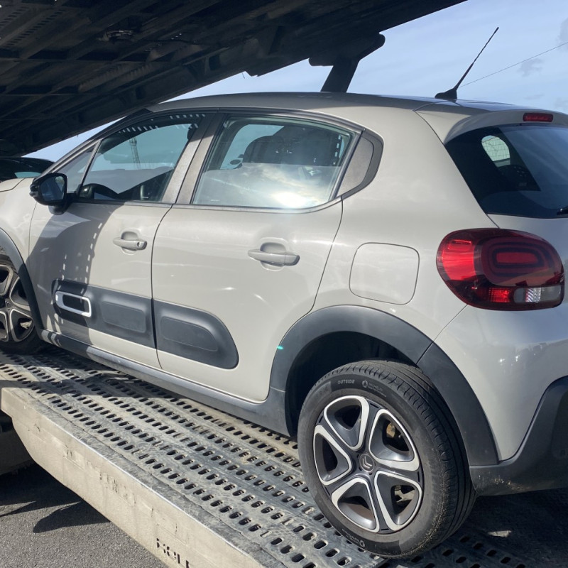 CITROEN C3 3 PHASE 2 1.5 BLUE HDI - 16V TURBO Photo n°2