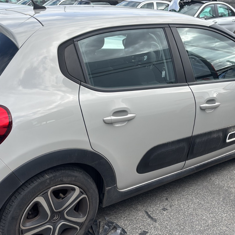 CITROEN C3 3 PHASE 2 1.5 BLUE HDI - 16V TURBO Photo n°17