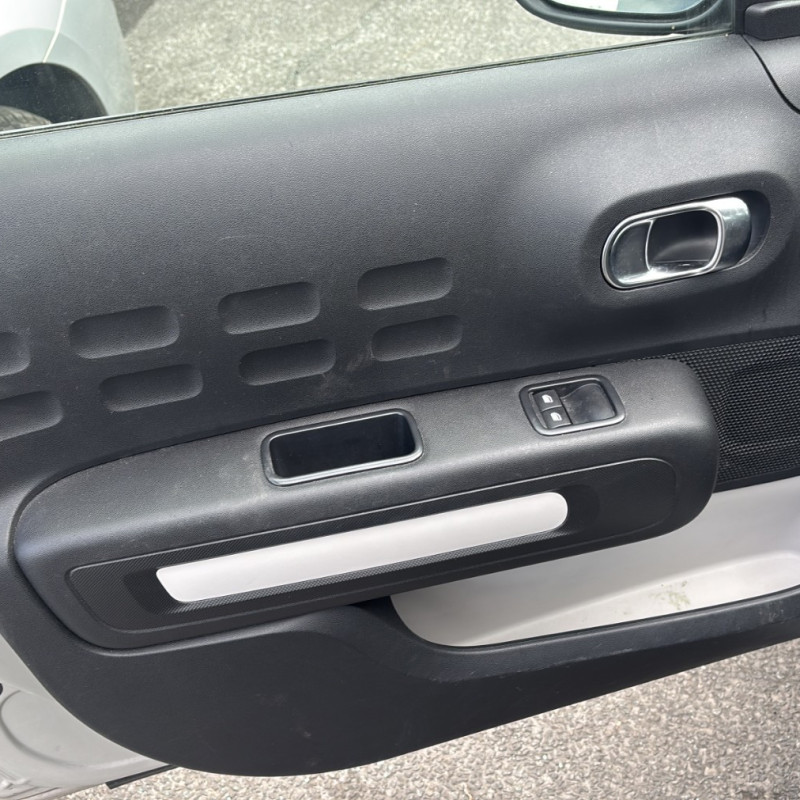 CITROEN C3 3 PHASE 2 1.5 BLUE HDI - 16V TURBO Photo n°20