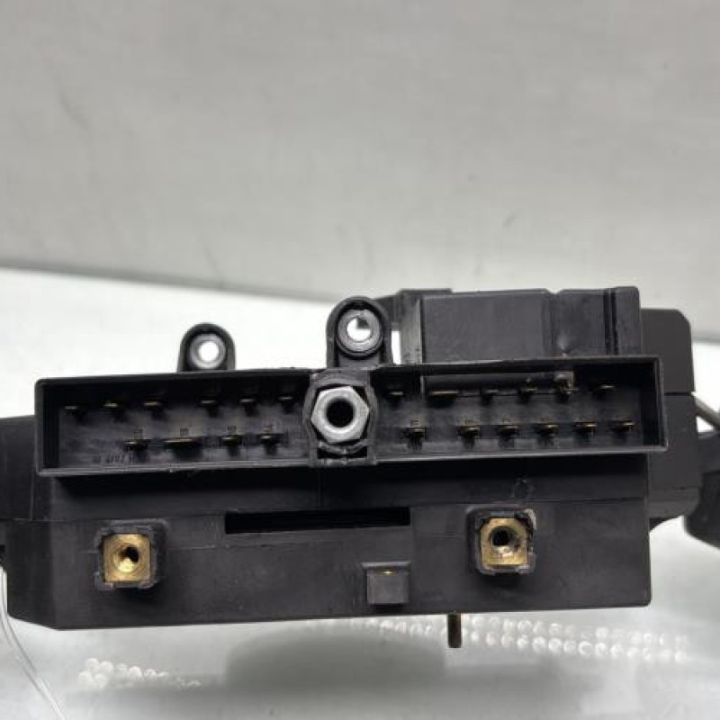 Com (Bloc Contacteur Tournant+Commodo Essuie Glace+Commodo Phare) VOLKSWAGEN LT 2 Photo n°3