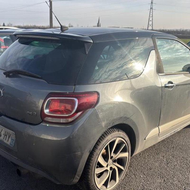 Reservoir essence DS DS3 Photo n°13