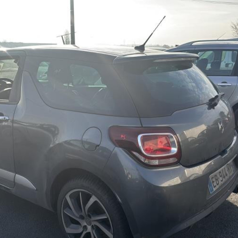 Reservoir essence DS DS3 Photo n°14