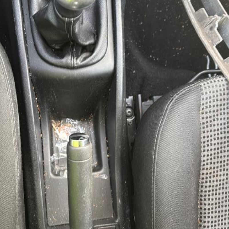 Reservoir essence PEUGEOT 207 Photo n°20