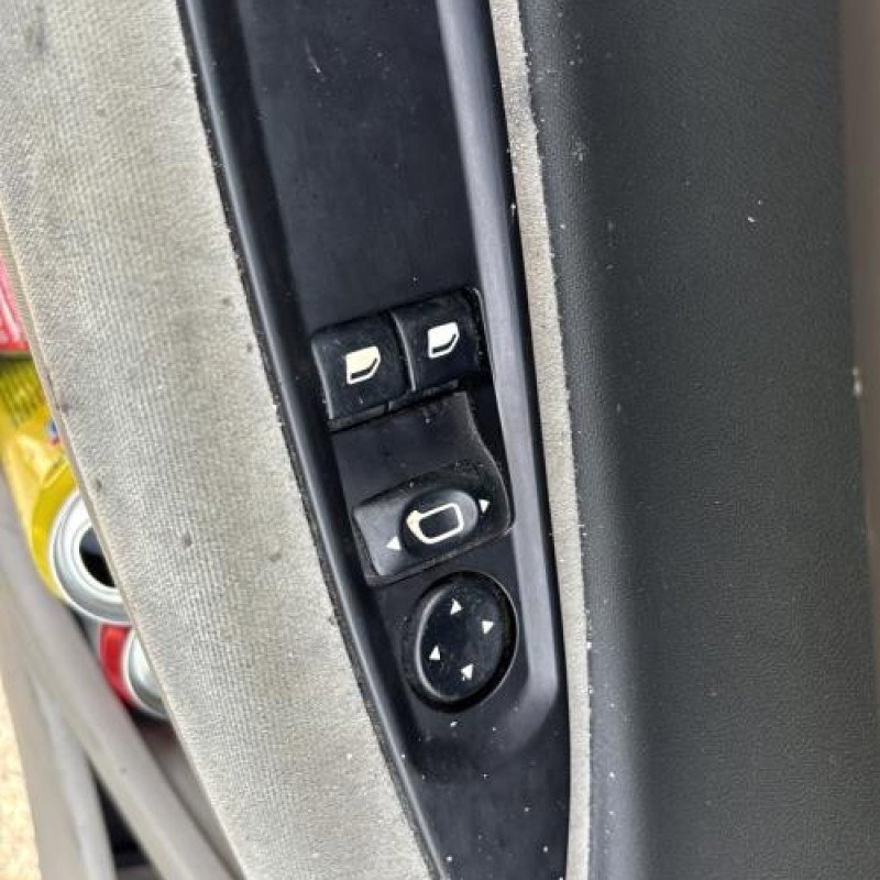 Pompe de direction CITROEN C4 1 Photo n°10