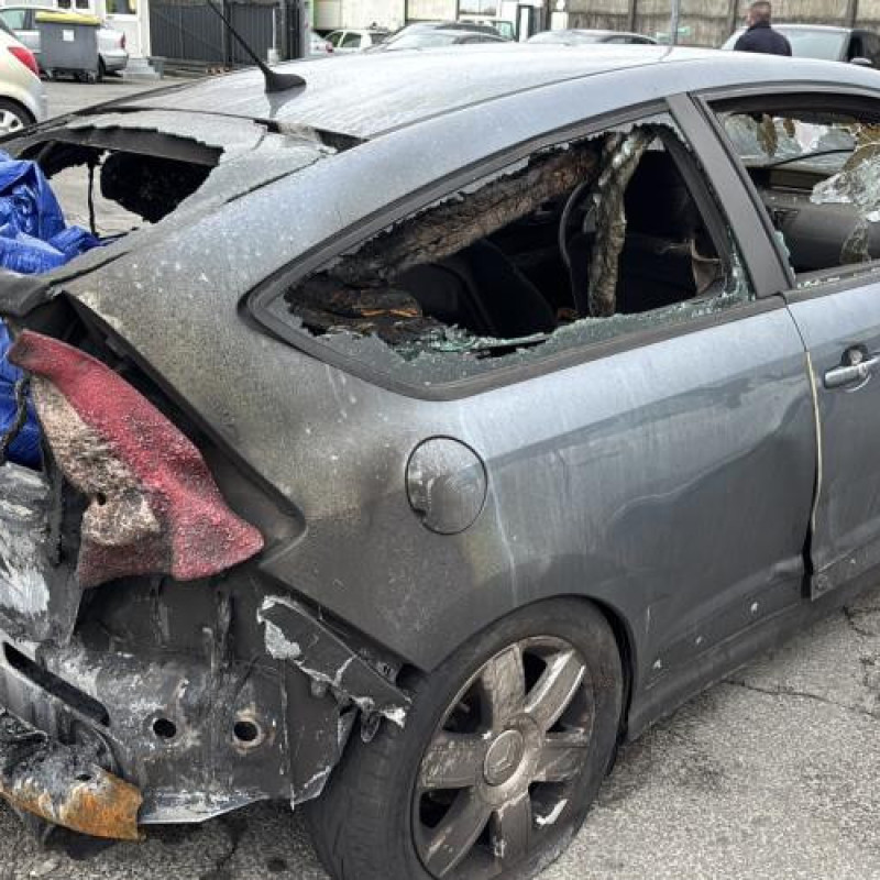 Pompe de direction CITROEN C4 1 Photo n°3