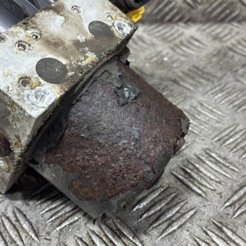 Bloc ABS (freins anti-blocage) CITROEN DS3 Photo n°3