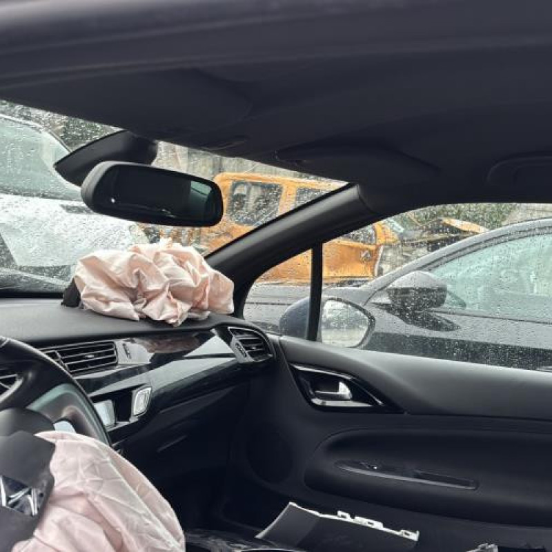 Plage arriere CITROEN DS3 Photo n°12