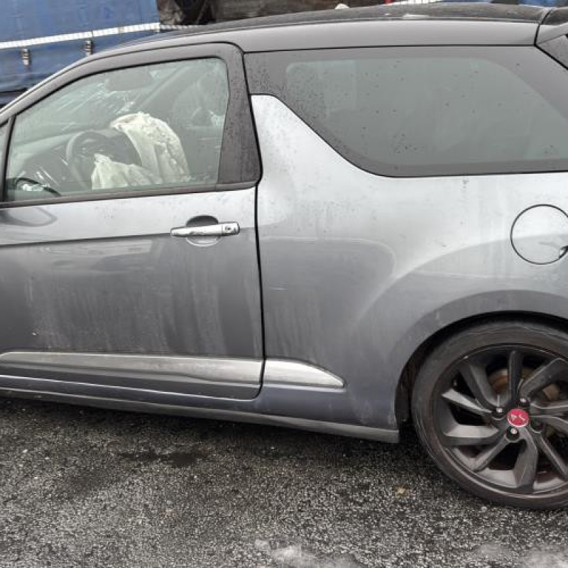 Plage arriere CITROEN DS3 Photo n°9