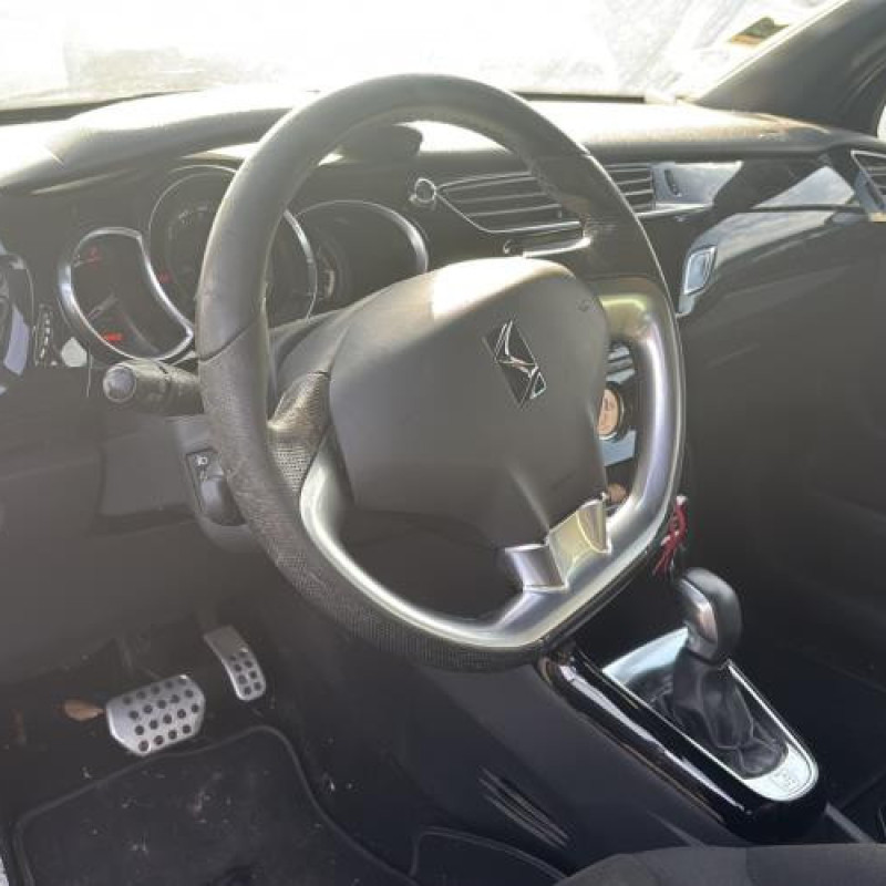 Plage arriere DS DS3 Photo n°19