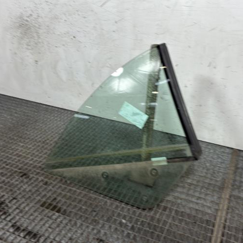 Custode arriere droit AUDI A4 2 Photo n°3