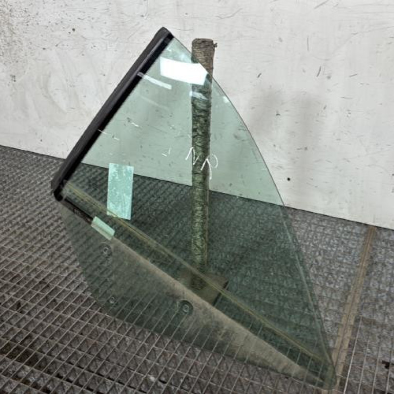 Custode arriere gauche AUDI A4 2 Photo n°3