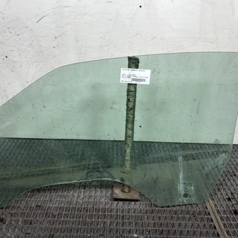 Vitre avant droit AUDI A4 2 Photo n°4