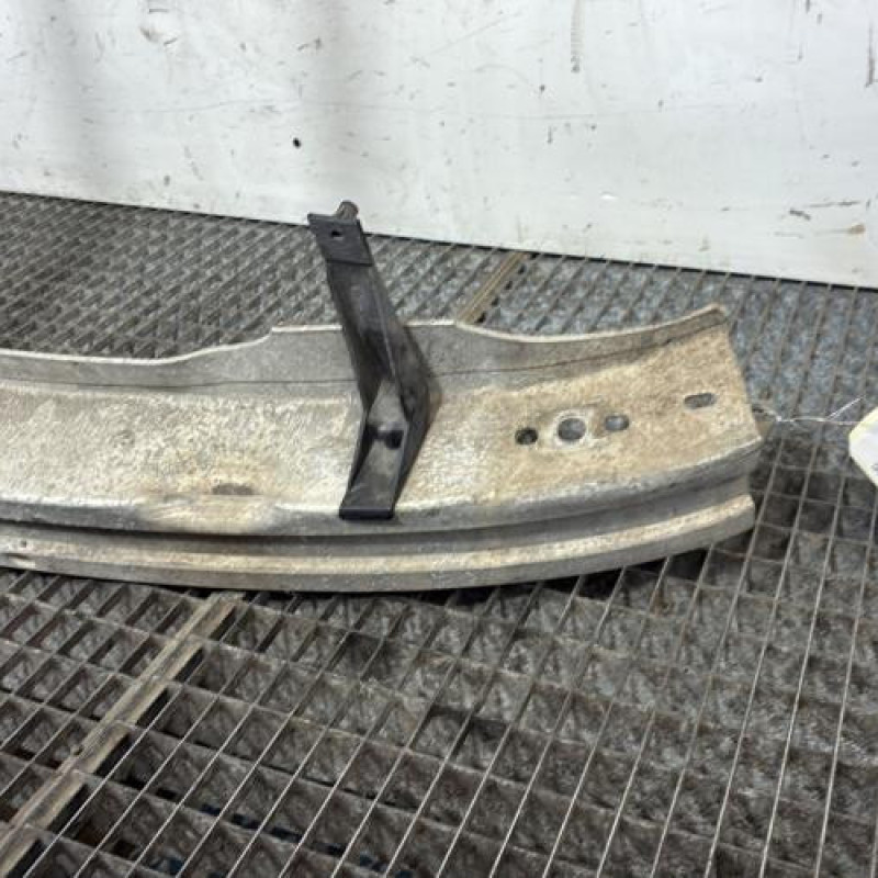 Renfort pare choc avant (traverse) AUDI A4 2 Photo n°3