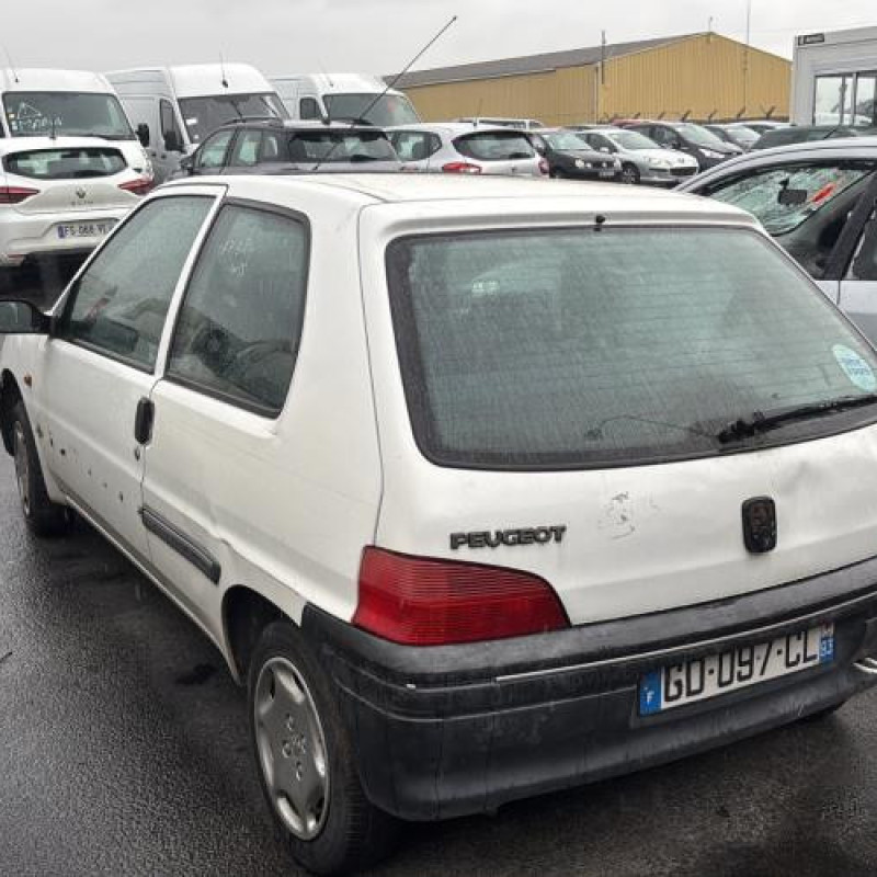 Pompe à carburant PEUGEOT 106 Photo n°4