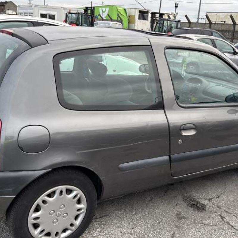 Jante RENAULT CLIO 2 Photo n°9