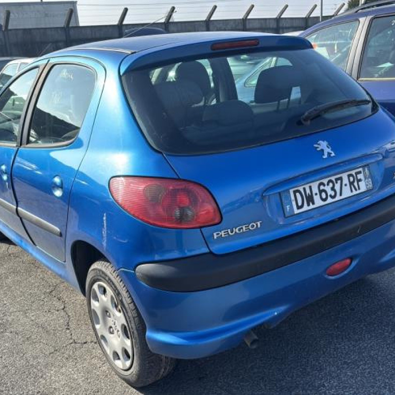 Vitre arriere gauche PEUGEOT 206 Photo n°4