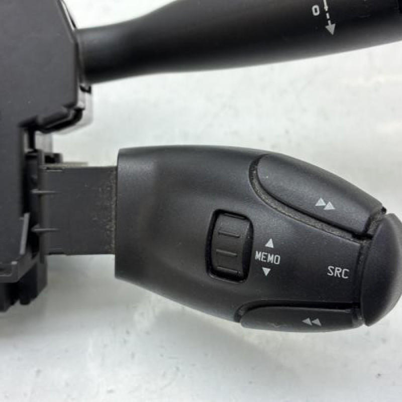 Com (Bloc Contacteur Tournant+Commodo Essuie Glace+Commodo Phare) PEUGEOT 206 Photo n°6