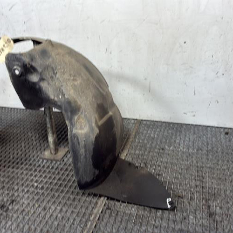 Pare boue avant gauche PEUGEOT 206 Photo n°3