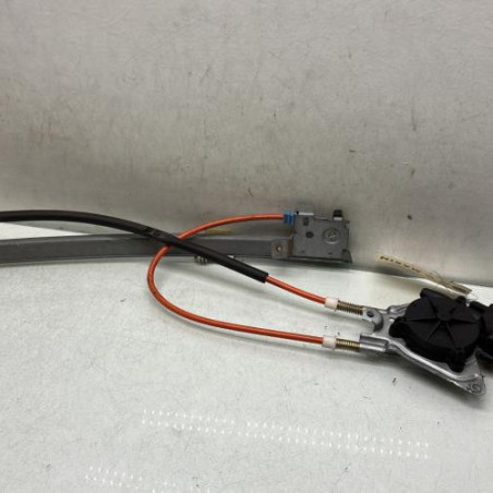 Leve vitre electrique avant droit PEUGEOT 106 Photo n°1
