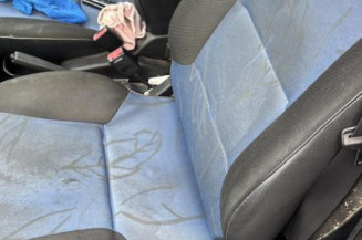 Leve vitre electrique avant droit PEUGEOT 106