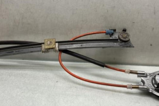 Leve vitre electrique avant gauche PEUGEOT 106 Photo n°1