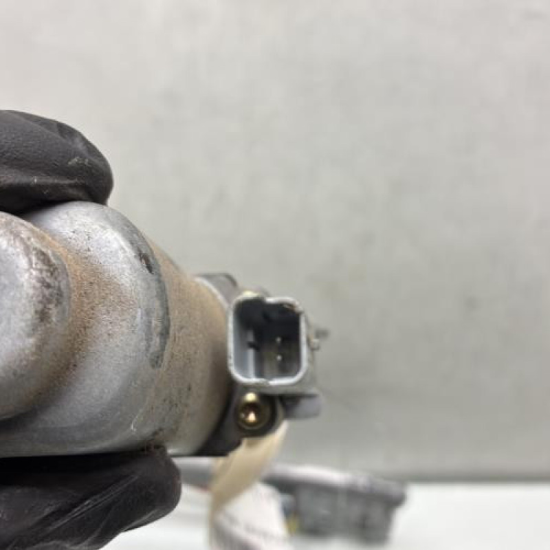 Leve vitre electrique avant gauche PEUGEOT 106 Photo n°4