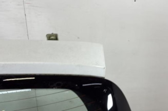 Malle/Hayon arriere RENAULT CLIO 3