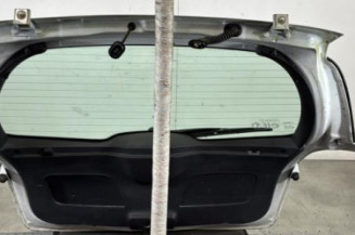 Malle/Hayon arriere RENAULT CLIO 3