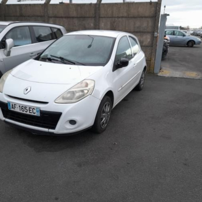 Absorbeur de pare choc arriere RENAULT CLIO 3 Photo n°7