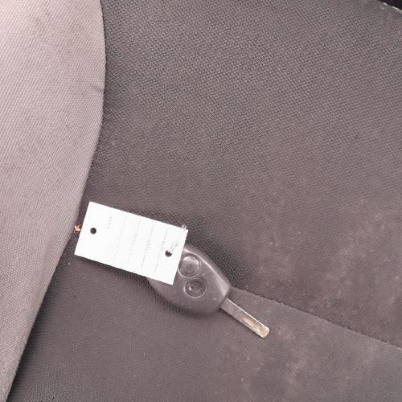 Absorbeur de pare choc arriere RENAULT CLIO 3 Photo n°15