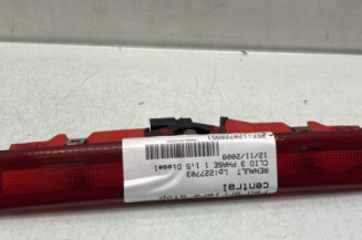 Feu arriere stop central RENAULT CLIO 3 Photo n°1