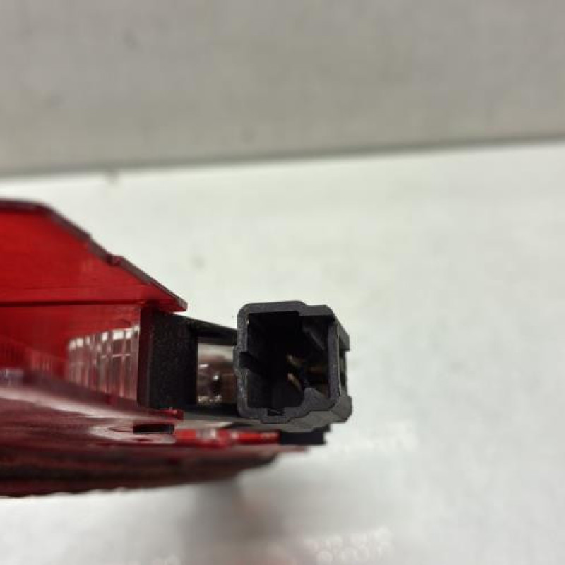 Feu arriere stop central RENAULT CLIO 3 Photo n°3