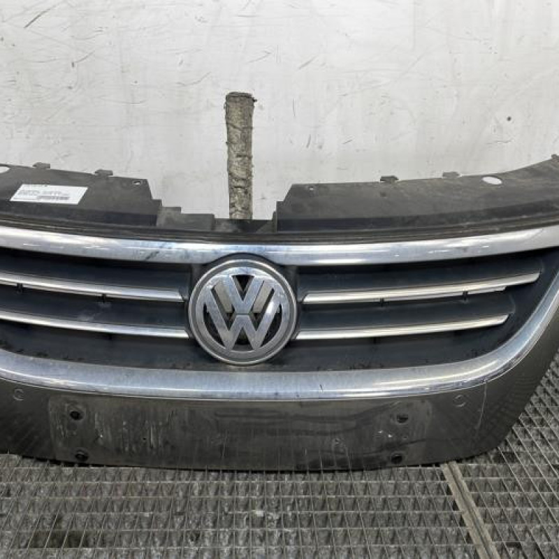 Calandre VOLKSWAGEN PASSAT 5 Photo n°1