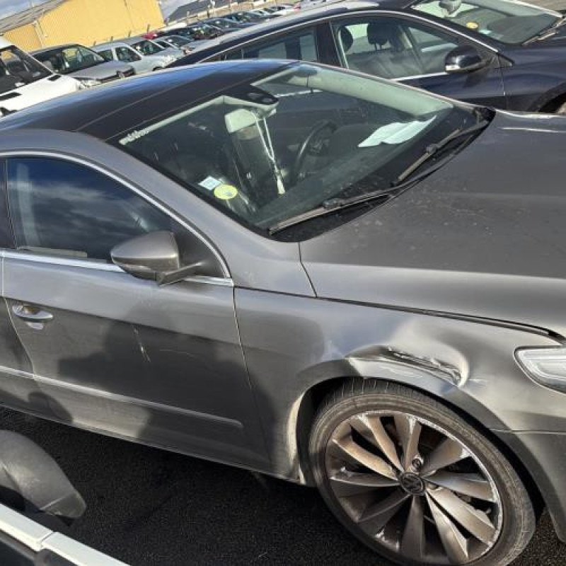 Calandre VOLKSWAGEN PASSAT 5 Photo n°8