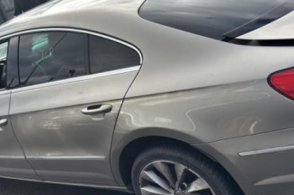 Calandre VOLKSWAGEN PASSAT 5