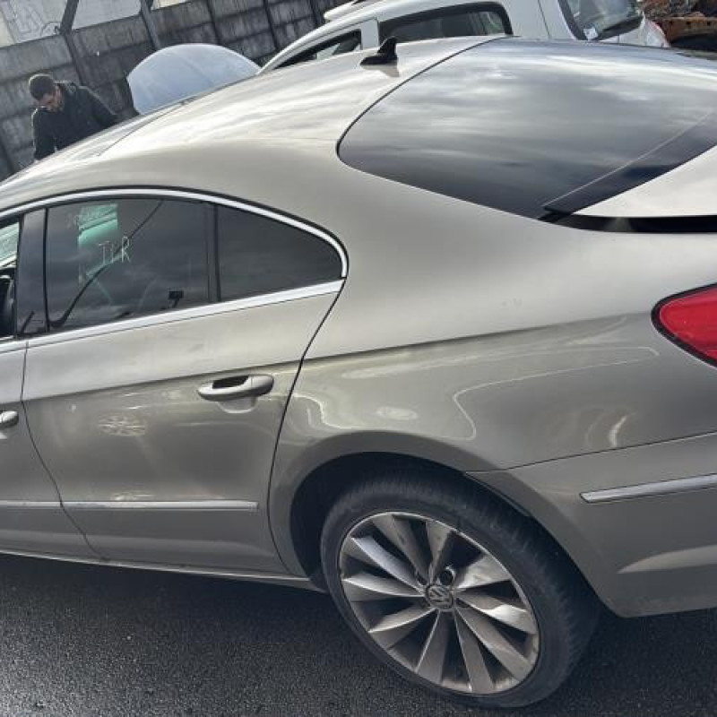 Calandre VOLKSWAGEN PASSAT 5 Photo n°12