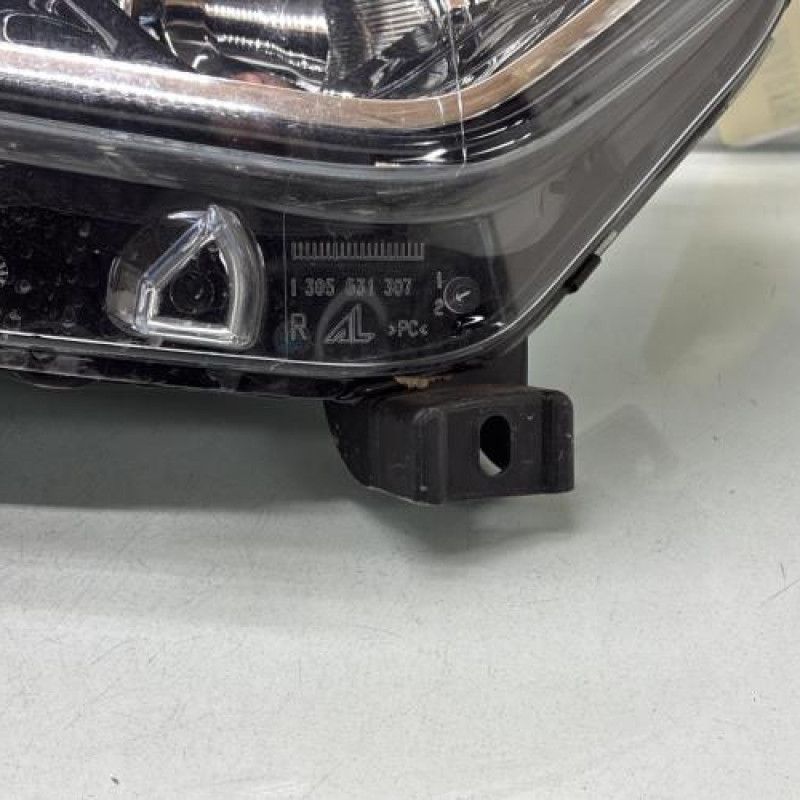 Optique avant principal droit (feux)(phare) RENAULT CAPTUR 1 Photo n°2