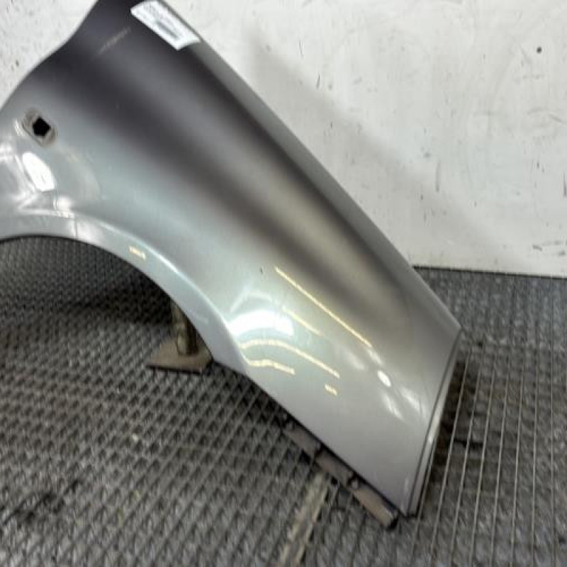 Aile avant droit RENAULT CLIO 2 Photo n°2