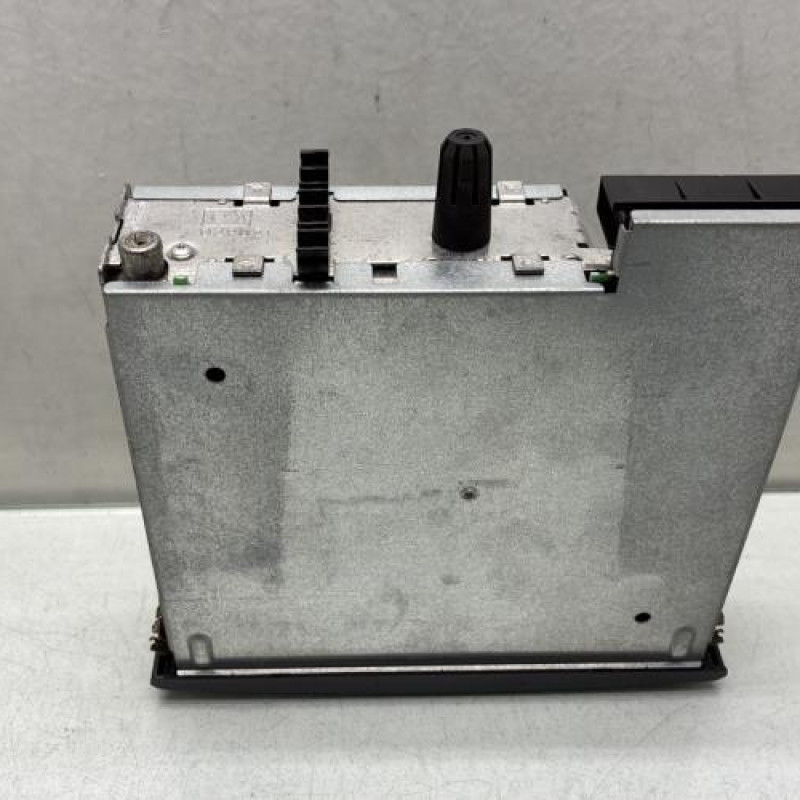 Autoradio d'origine RENAULT CLIO 2 Photo n°5