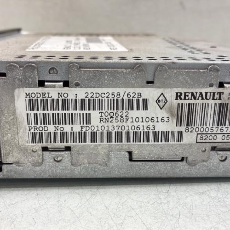 Autoradio d'origine RENAULT CLIO 2 Photo n°6