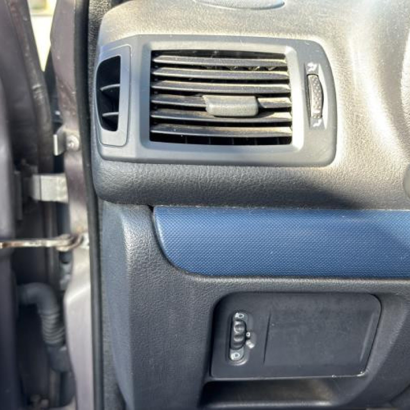 Boitier air bag RENAULT CLIO 2 Photo n°20