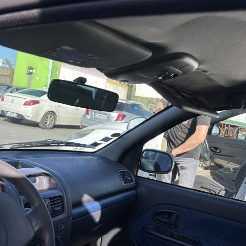 Interrupteur de leve vitre avant droit RENAULT CLIO 2 Photo n°17