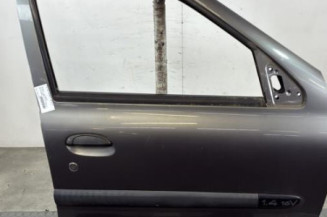Porte avant droit RENAULT CLIO 2 Photo n°1