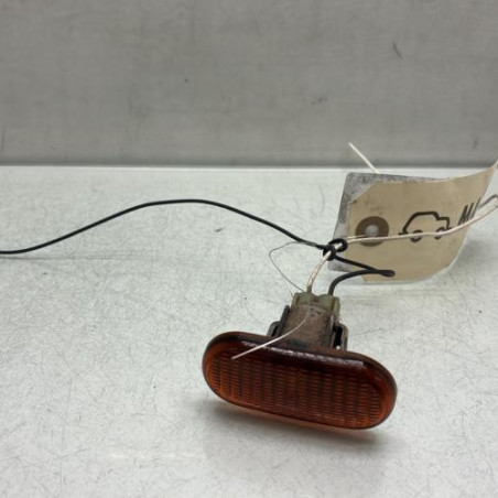 Repetiteur clignotant avant droit  (Feux) RENAULT CLIO 2 Photo n°1