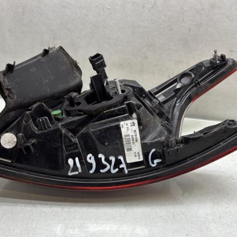 Feu arriere principal droit (feux) PEUGEOT 308 2 Photo n°4