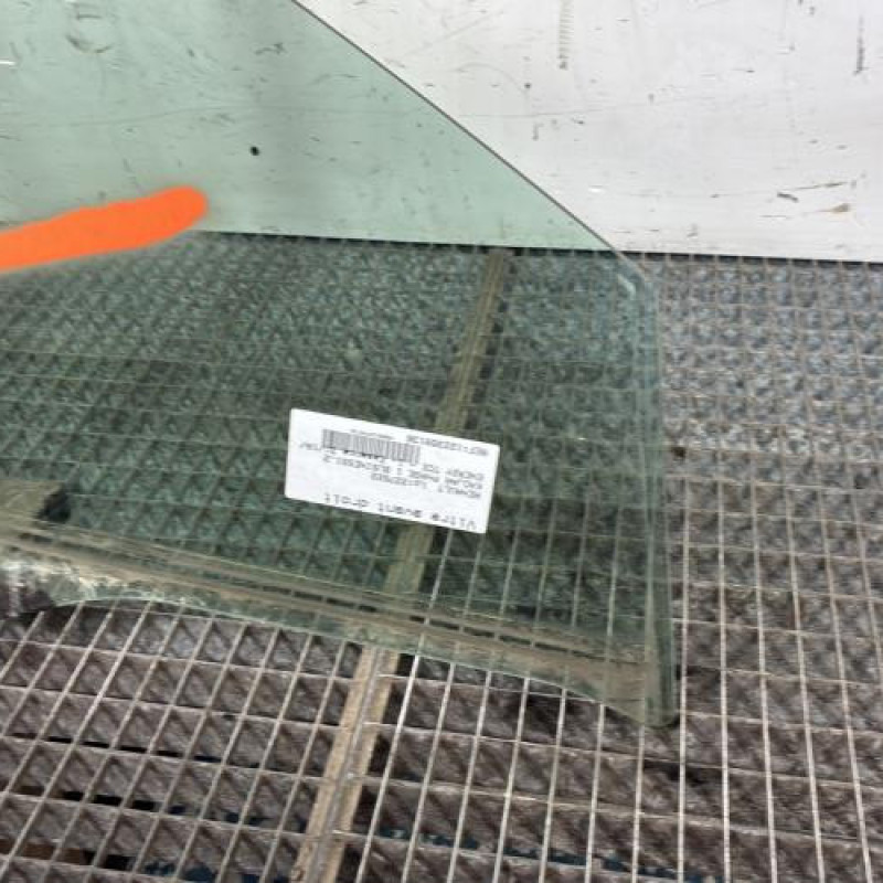 Vitre avant droit RENAULT KADJAR Photo n°2