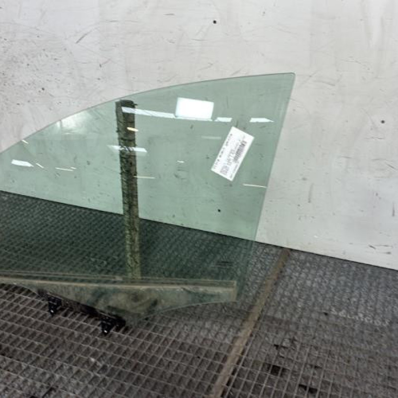 Vitre avant gauche RENAULT KADJAR Photo n°3